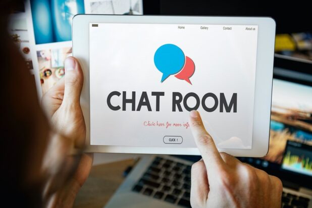 5-reasons-why-are-online-chat-rooms-so-popular-among-teenagers-world